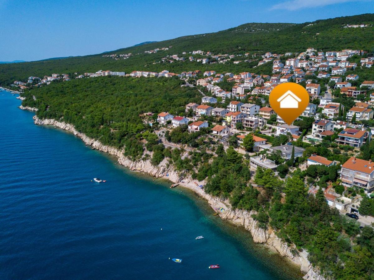 Apartmani Azur Dramalj Bagian luar foto