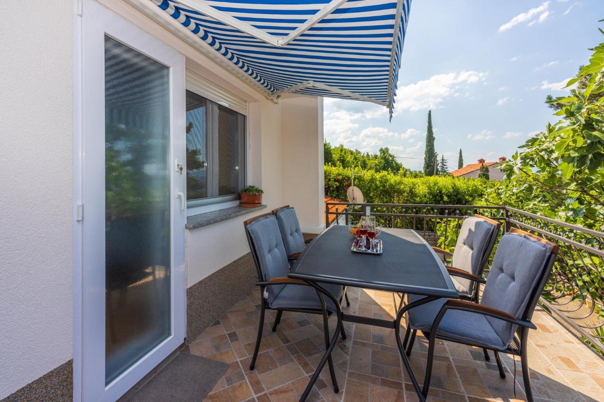 Apartmani Azur Dramalj Bagian luar foto